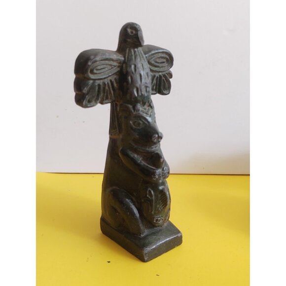 Hand Carved Soapstone Totem Pole Eagle, Wolf, Salmon 4 5/8" tall by LuLu Canada - Picture 6 of 8